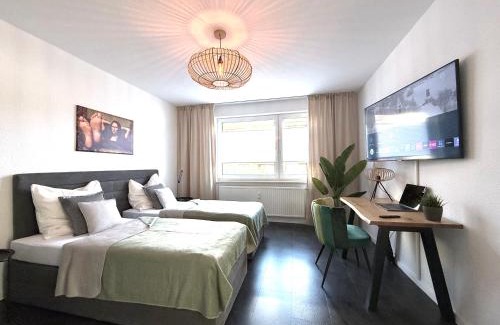 Western Ring Area Apartamento | Mona Lisa, Komplette Wohnung, 24h Check-in, mit Parkplatz, Balkon, 2x Smart TV, Zentrum