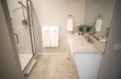 Bridgman Hotel | Encantadora ubicación de suite de hotel en el centro de Bridgman