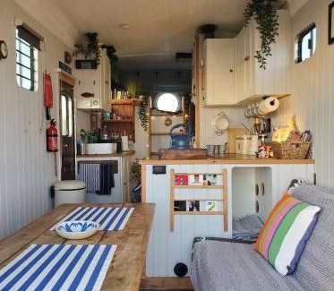 Helston Otro | Monroe Horsebox Glamping