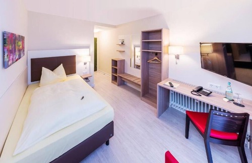 Marienheide Hotel | Montana Landhotel Gummersbach-Nord