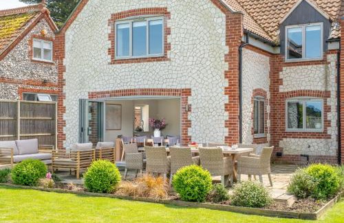 Thornham Casa | Monterey House