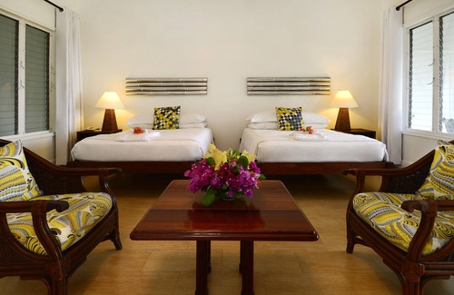 Pond Hill Hotel | Montpelier Plantation & Beach