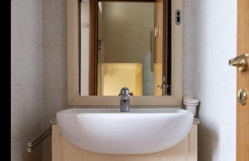 Monza Apartamento | Monza Park-Autodrome Suite with heated pool