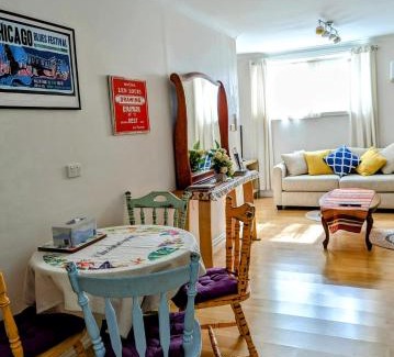 Diamond Creek Casa | Moon House