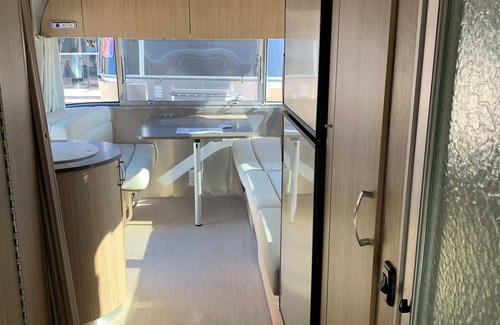 Joshua Tree Alquiler De RV | Moonlight Desert Airstream Near Joshua Tree National Park!