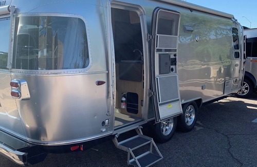 Joshua Tree Alquiler De RV | Moonlight Desert Airstream Near Joshua Tree National Park!