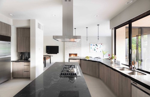 La Quinta Cabaña | Moonshine by Avantstay Modern & Stylish Estate w/ Bar, Fire Pit & Hot Tub 5 bd