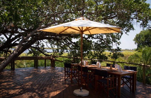 Gumare Alquiler De RV | Mopiri Camp