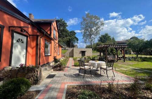 Bigaunciems Casa | More Holiday Cottage M, 85 meters to the beach with large garden