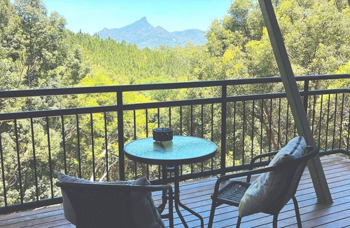 Smiths Creek Chalet De Esquí | Chalet Niebla Matutina – Escapada Romántica a la Selva Tropical