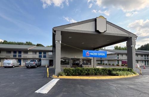 Paw Creek Hotel | Motel 6 Charlotte, NC Northlake