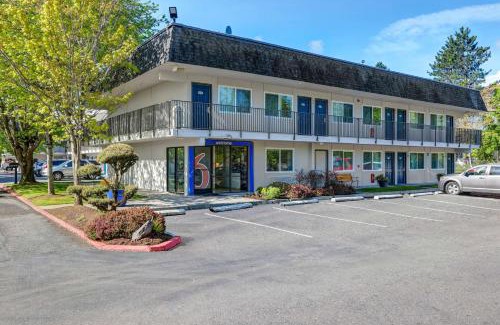 Issaquah Hotel | Motel 6-Issaquah, WA - Seattle - East