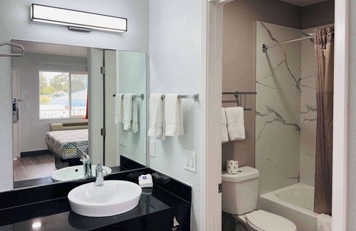 La Mesa Hotel | Motel 6 La Mesa, CA - San Diego