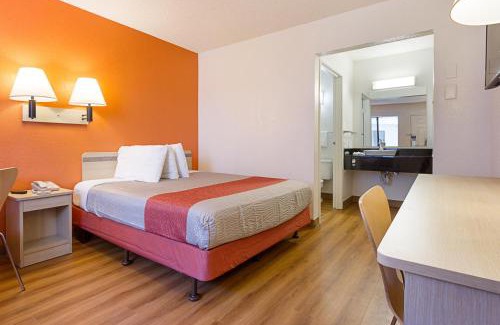 Mesa Hotel | Motel 6-Mesa, AZ - South