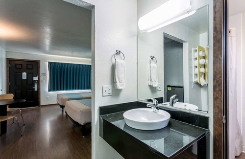 Heart of Missoula Hotel | Motel 6-Missoula, MT - University