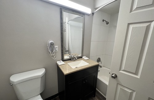 Ridgecrest Hotel | Motel 6 Ridgecrest, CA - China Lake