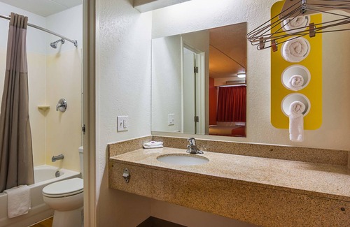 Tucker Hotel | Motel 6 Tucker, GA - Atlanta Northeast