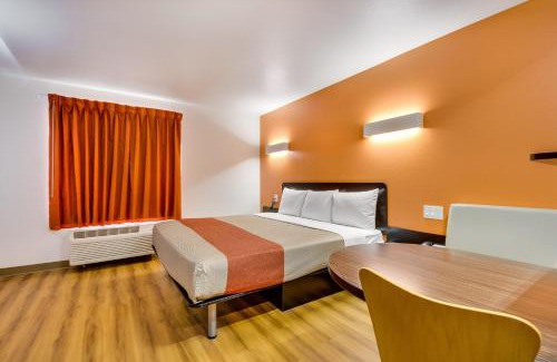 Tulsa Hotel | Motel 6-Tulsa, OK