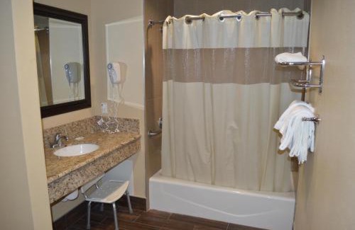 Tustin Hotel | Motel 6, Tustin, Orange County-CA