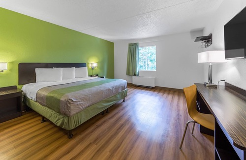 Warminster Hotel | Motel 6 Warminster, PA