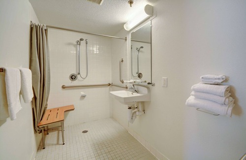 Windsor Locks Hotel | Motel 6 Windsor Locks, CT - Hartford