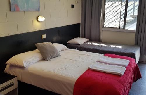 Allenstown Hotel | Motel Lodge