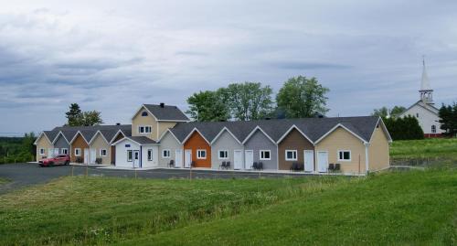 Saint-Adelme Hotel | Motel M