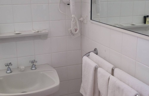 Binalong Hotel | Motel Royal Tara