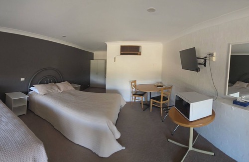 Binalong Hotel | Motel Royal Tara