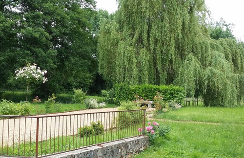 Chemille-sur-Deme Casa | *** Casa con encanto en un hermoso desierto restaurado molino