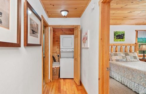 Bryson City Casa | Mountain Air Hot Tub-Fire Pit