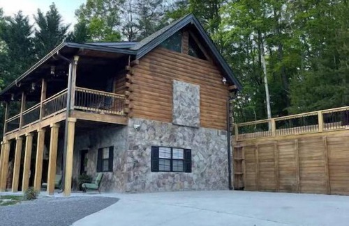 Dayton Cabina | Mountain Cabin, Dayton TN w/BOAT PARKING & Wifi
