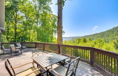 Blairsville Casa | Mountain Cabin with Covered Decks and Fire Pit!