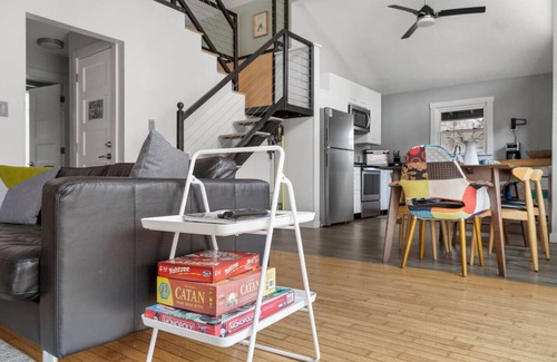 Gerton Chalet De Esquí | Mountain Chalet, Hot Tub, Grill, and Trails!