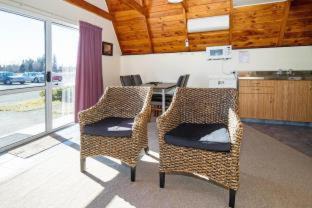 Twizel Hotel | Mountain Chalets Motel