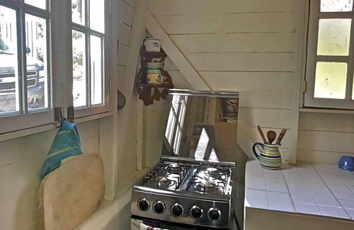 San Jose de Ocoa Cabina | MOUNTAIN COTTAGE LOCATED IN SMALL VILLAGE 25 MIN FROM SAN JOSE DE OCOA