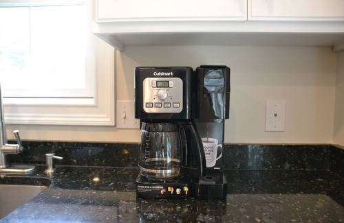 Boone Cabaña | Mountain Getaway minutes to App State & Skiing