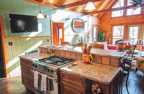 Hayesville Cabina | Mountain Retreat - 4/3 - hot tub, wrap around deck w/spectacular mountain views,