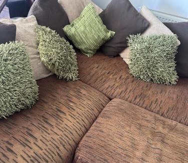 Nantgarw Casa | Mountain View - 3 Bedroom home