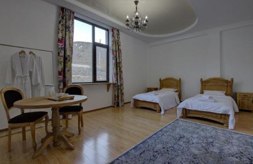 Chuy Province Hotel | Mountain View Hot Spring Resort