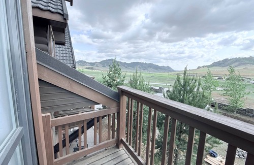 Ulaanbaatar Casa | Mountain View Queen Room with Balcony