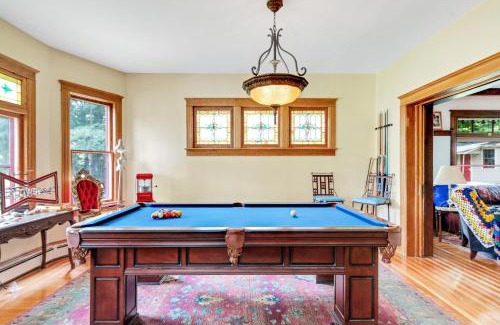 Napanoch Casa | Mountain View Victorian with Convenient Location and Lots of Space tp Play farmhouse