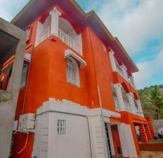 Freetown Casa | Mountain View Villa Guest House