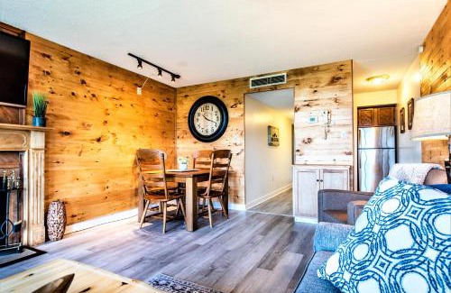 Chalet Village Apartamento | Mountain Villa Magnificent Views - 2 Pools, Fireplace & Hot Tub