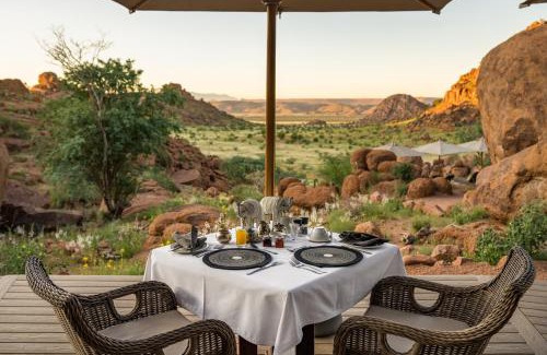 Khorixas Complejo | Mowani Mountain Camp