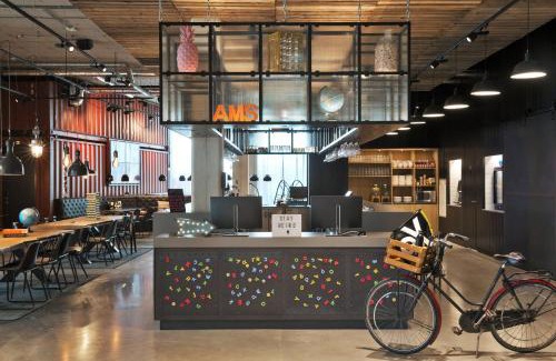 Westpoort Hotel | Moxy Amsterdam Houthavens