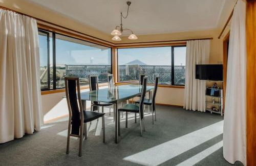 Okaiawa Apartamento | Mt Taranaki Vista - rural escape with scenic views