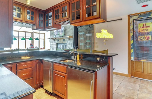 Fairfield Bay Casa | Mtn-View Shirley Pool House: Pets Welcome!