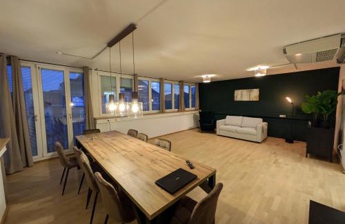 St. Paul Apartamento | Munich Large Apartment 150 qm in top centrally located 1 to 15 guests