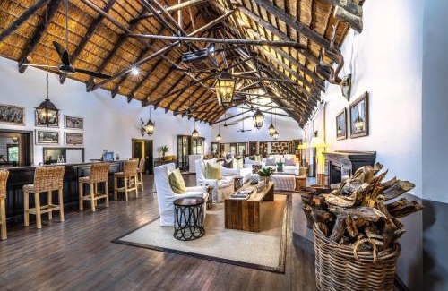 Tsumeb Complejo | Mushara Lodge